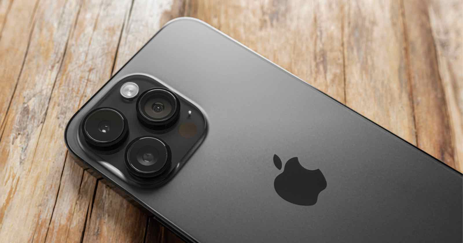 man sues apple iphone photos data 